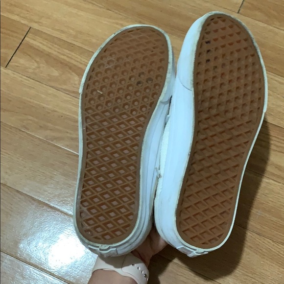 EUC off white and pink Vans old skool - Picture 5 of 5